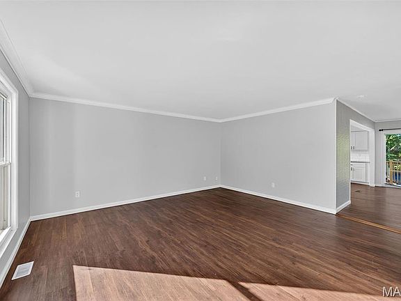 5th image of 1429 Saint Gregory Ln