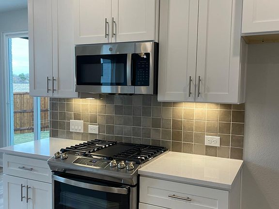 2nd image of 11672 Chepstow Crescent Ct