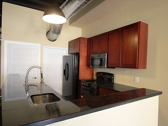 2nd image of 508 Washington St