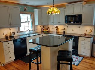 1000 Whispering Pines Dr, Kernersville, NC 27284