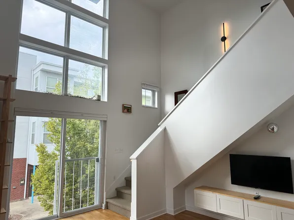 506 N Mangum St APT 408, Durham, NC 27701