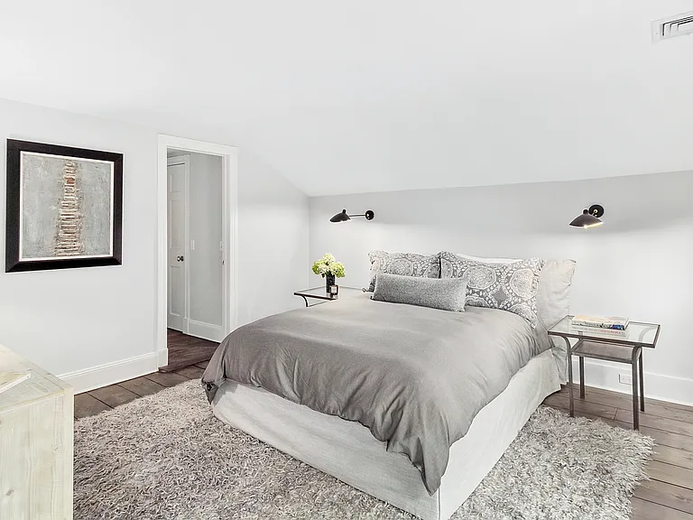 133 Jermain Ave — Photo 7