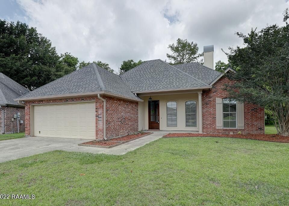 1st image of 238 Barksdale Dr