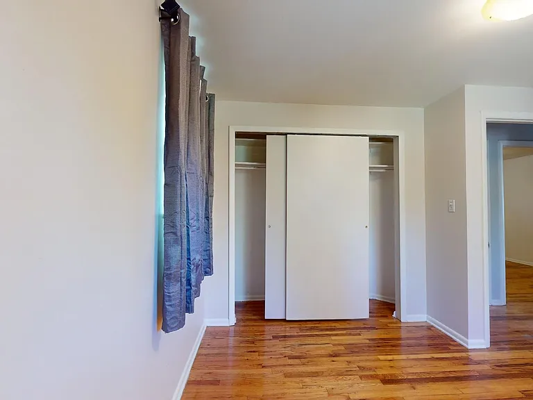3295 Euclid Ave — Photo 10