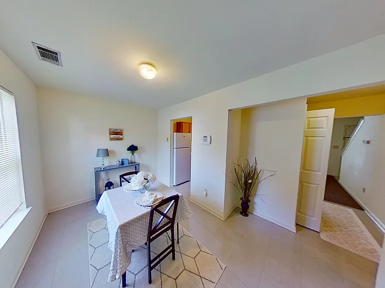 Cape-Cod Dining Room