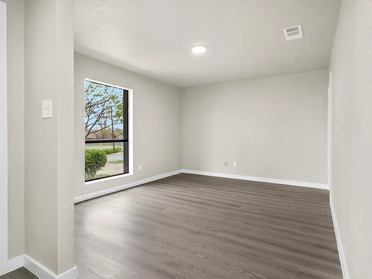 502 Pintail Ln — Photo 6
