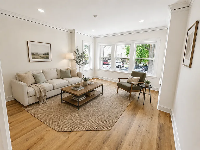 6807 S Artesian Ave #1 — Photo 1