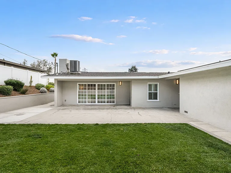 16229 Janine Dr — Photo 39