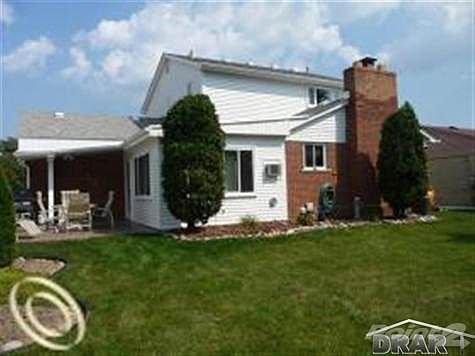 2nd image of 1540 Trail Dr