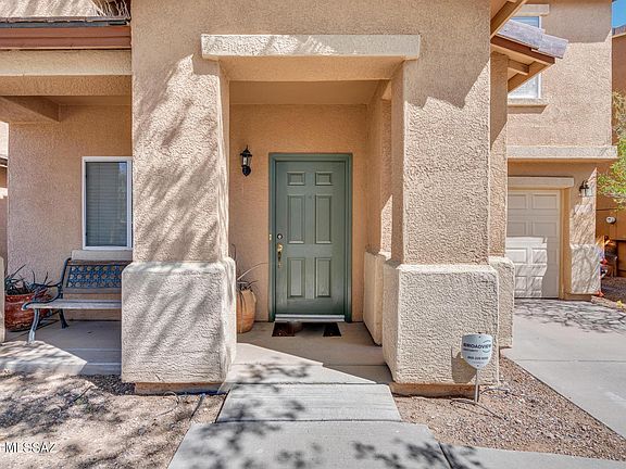 4th image of 3334 N Sierra Springs Dr
