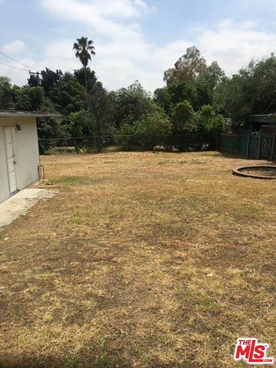 2nd image of 338 E Mendocino St