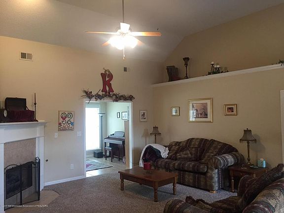 3rd image of 9791 Leslie Ln