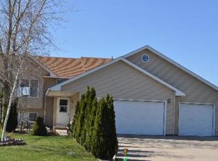 2108 Parkside Cir, Cologne, MN 55322