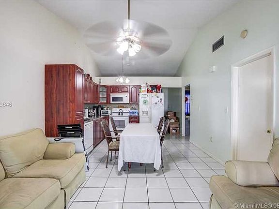 3rd image of 8804 NW 113th St