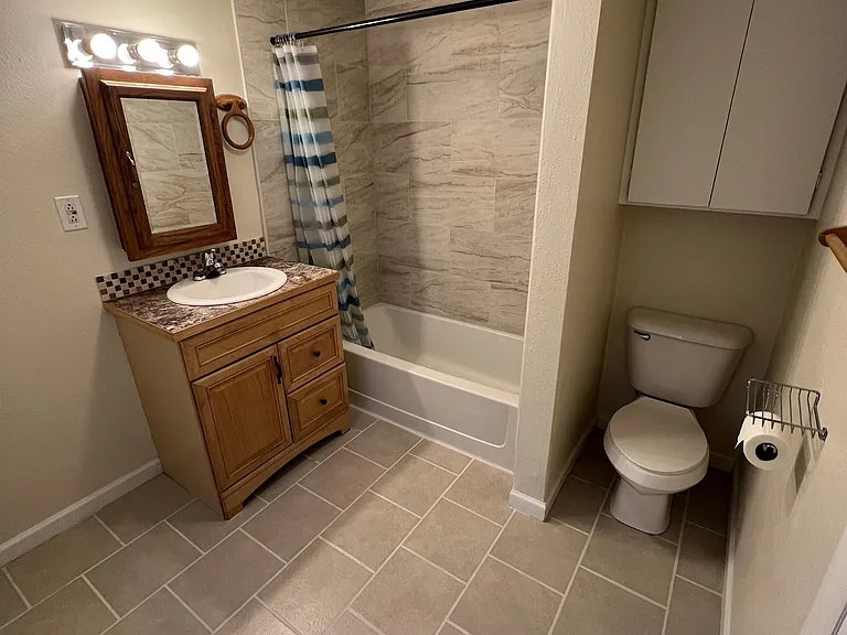 206 S Clayton St #2 — Photo 2
