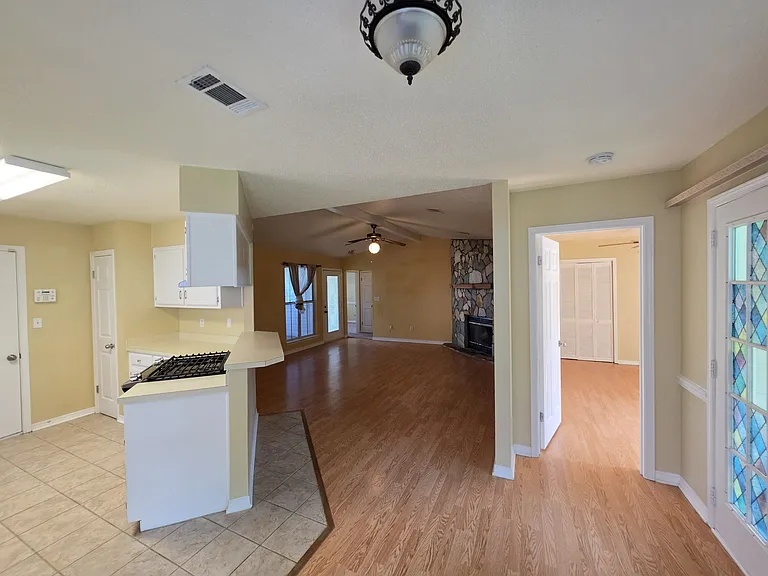 148 Meadowbrook Ct — Photo 11