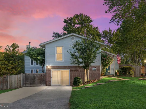 4104 Hamlin Ave, Chantilly, VA 20151