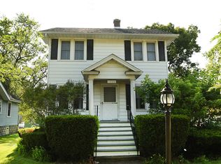 18304 Chicago Ave, Lansing, IL 60438