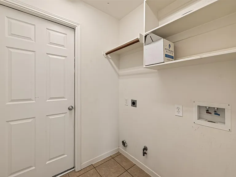 25918 Silver Timbers Ln — Photo 16
