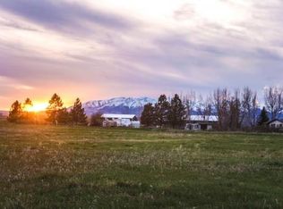 7 W Teal Rd, Big Timber, MT 59011