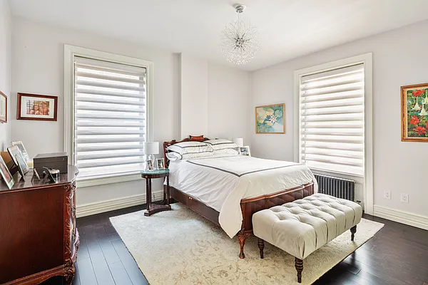 Sold by Compass | media 28