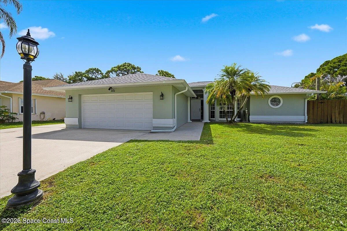 3 bed, 2.0 bath, 1634 sqft, $3,500 — Photo 1