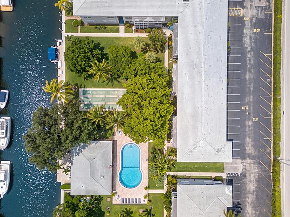 3rd image of 1100 SW 12th Street #208