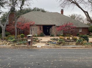 6717 Ashbrook Dr, Fort Worth, TX 76132