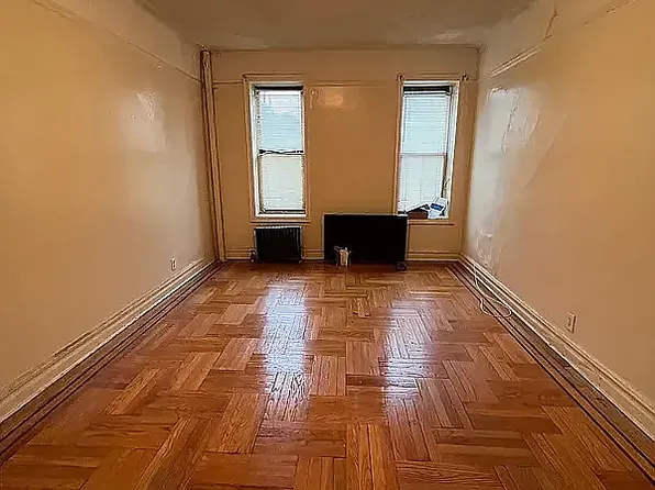 79 Avenue O image 1 of 8