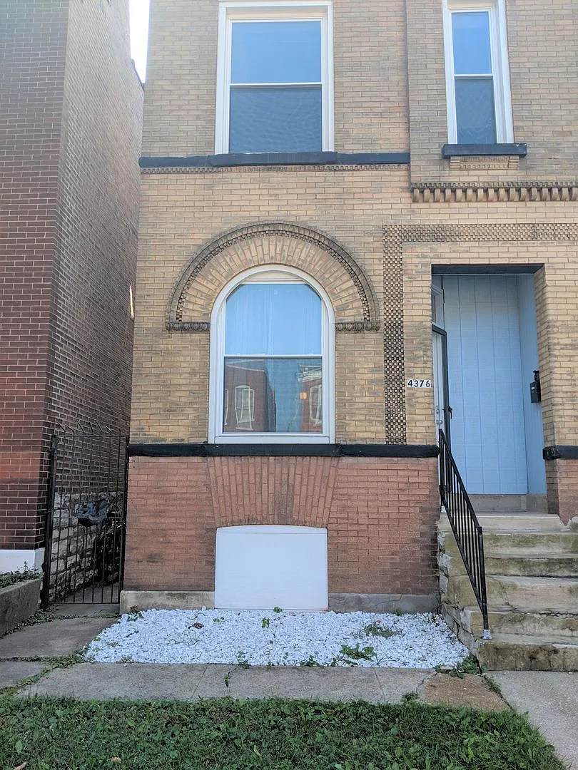 4376-8 Gibson — Photo 2
