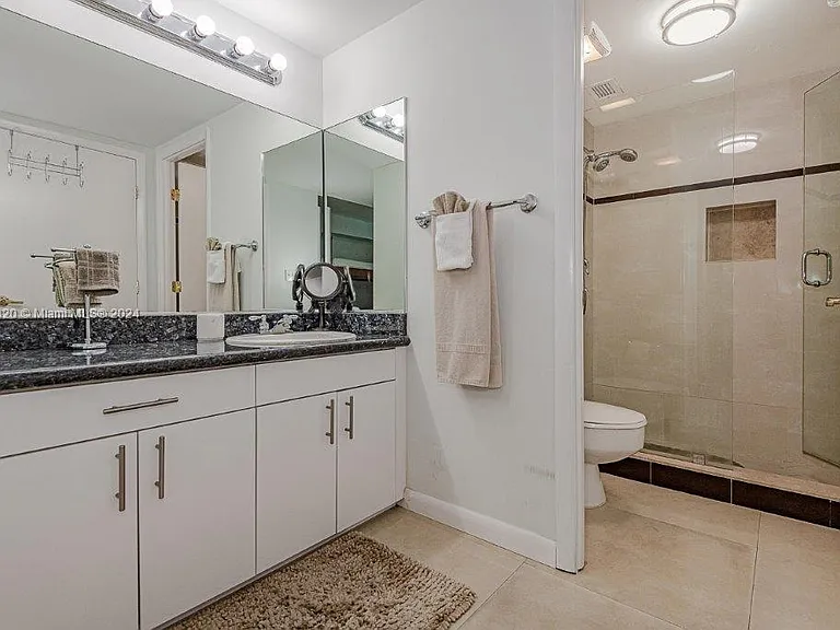 2301 Collins Ave #803 — Photo 22