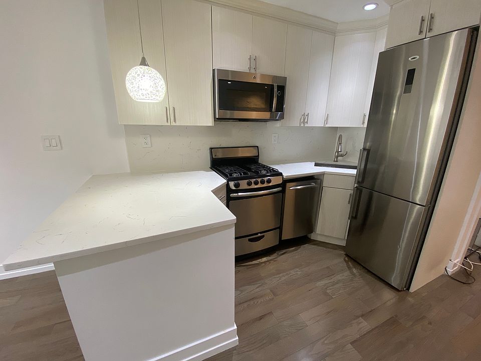 1st image of 330 E 63rd St APT 6N