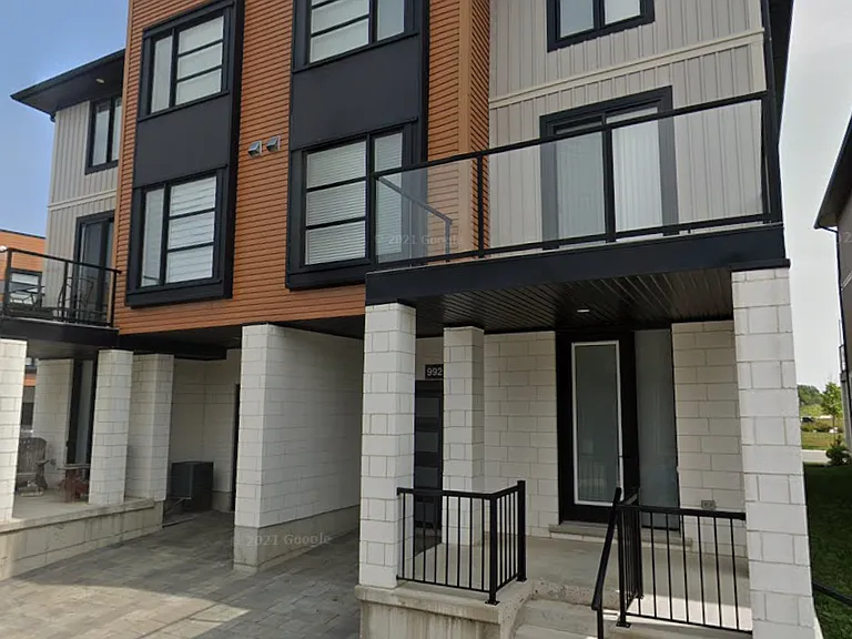 992 West Village Sq — Photo 3