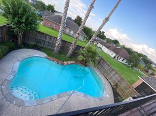 100 Cove Pl, Montgomery, TX 77356