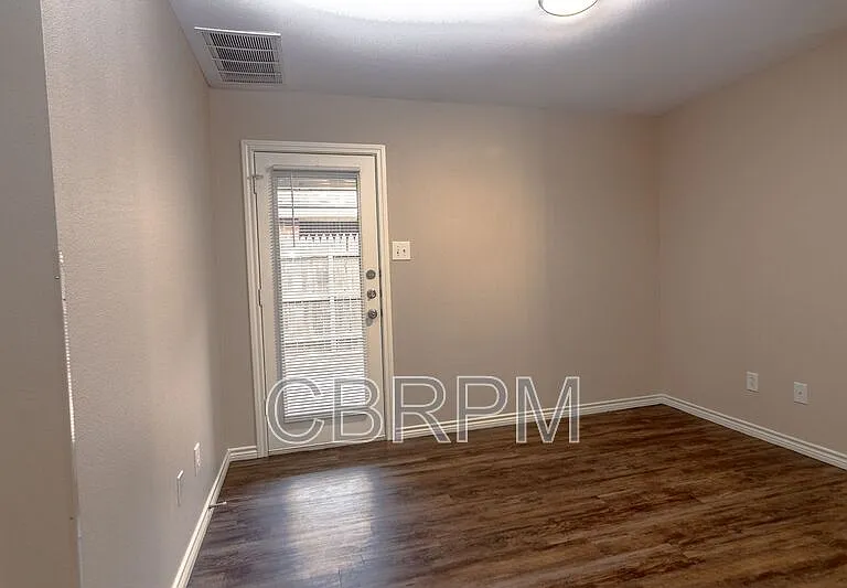 505 N Chicago Ave #B — Photo 4