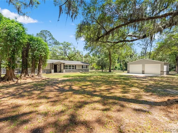 7845 N Flame Vine Way, Crystal River, FL 34428