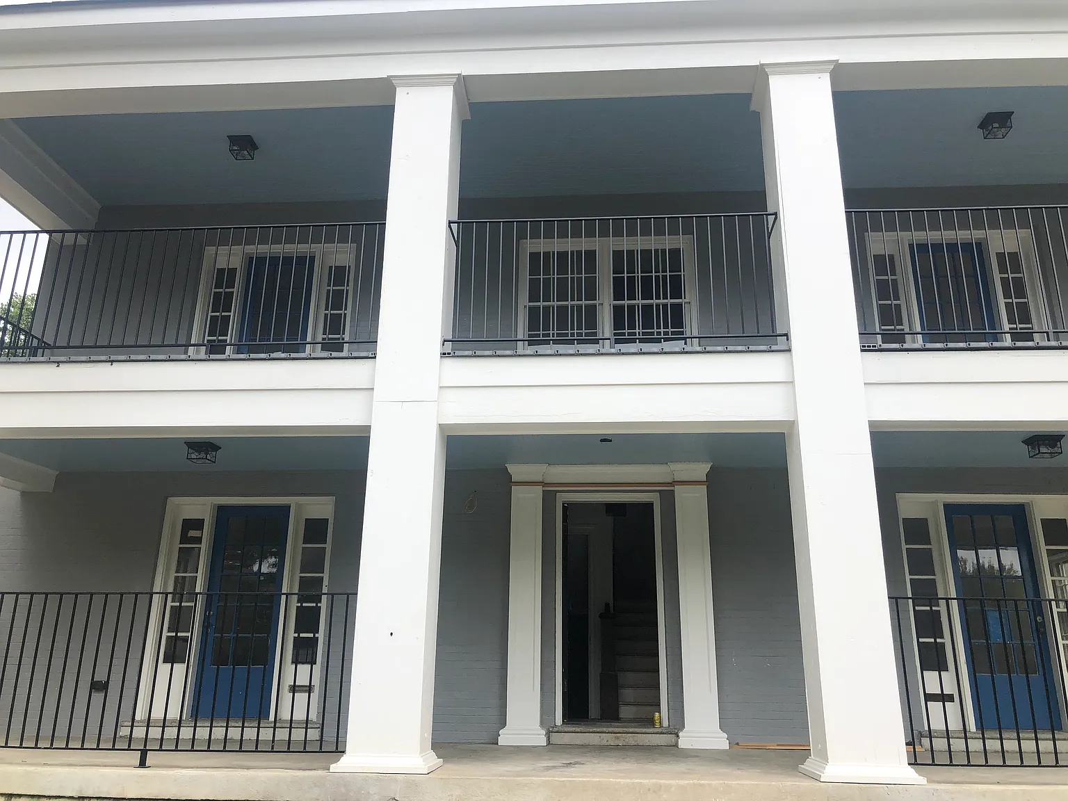 240 Sycamore Rd — Photo 2