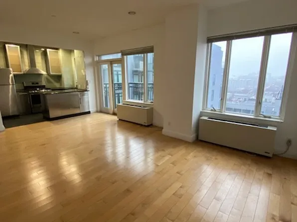 189 Bridge Street image 1 of 14