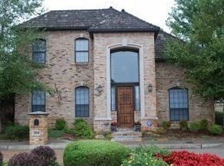 304 E Cotswold, Norman, OK 73072