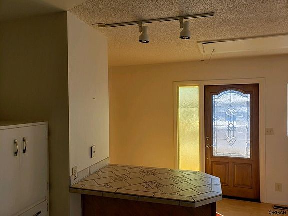 3rd image of 725 Fairview Ave
