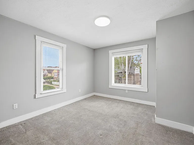 827 Hinnerman St — Photo 16