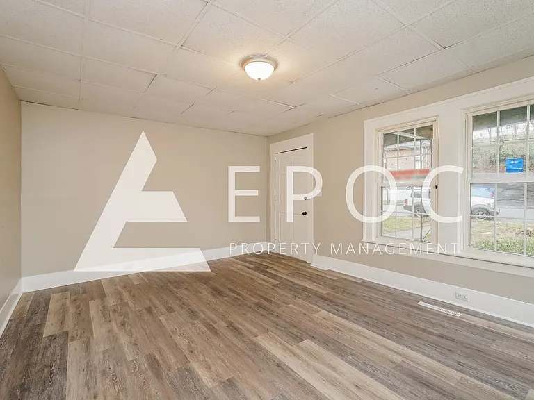 152 Westdale Ave NW — Photo 11