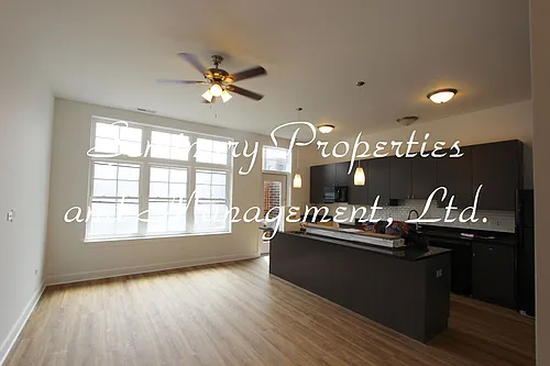 Prime Southport Corridor newer construction one-bedroom's Photo 1