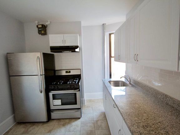 5th image of 3246 Kingsbridge Ave APT 1