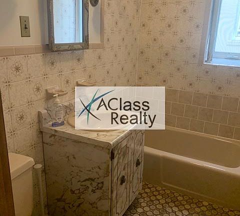 5th image of 32-50 44th St #2L