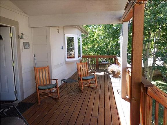 3rd image of 815 Northwoods Dr E