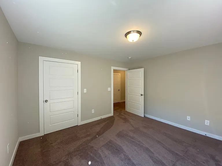 7937 Saint James Dr — Photo 24