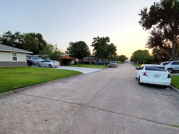 5th image of 2110 18th Ave N
