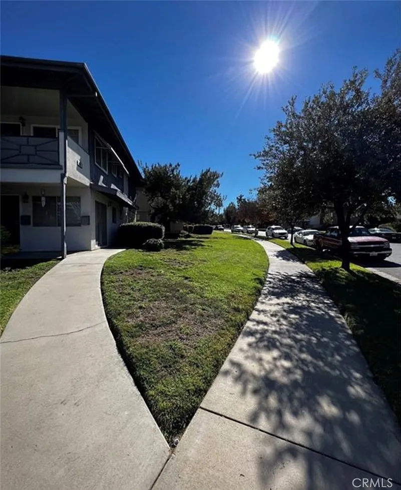 2 bed, 2934 sqft, $2,150 — Photo 1