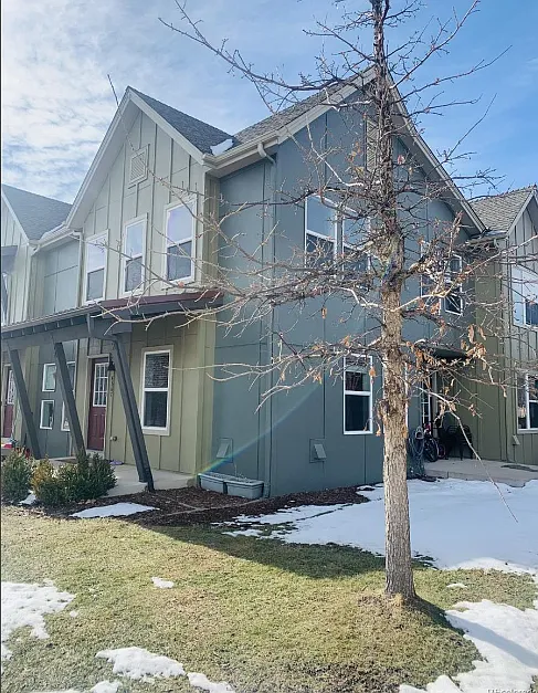 3 bed, 2500 sqft, $2,300 — Photo 4